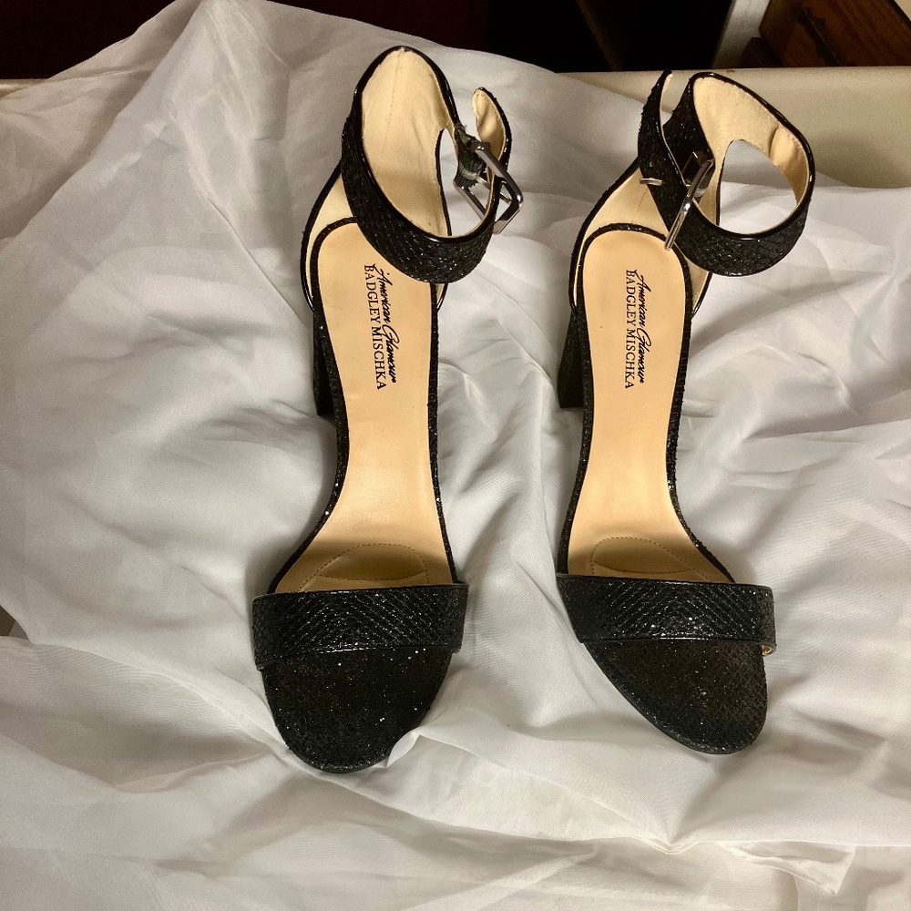 America glamour babgley mischka black heels